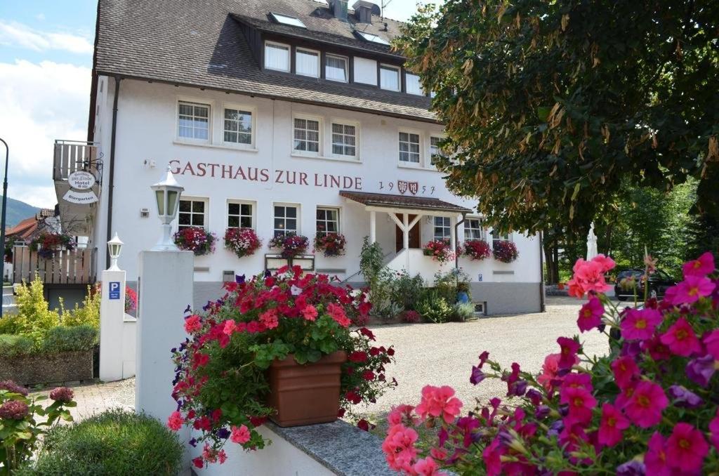 Hotel Gasthaus Zur Linde Glottertal Exterior photo